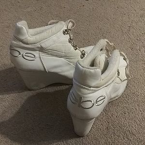 Bebe sneakers/heal